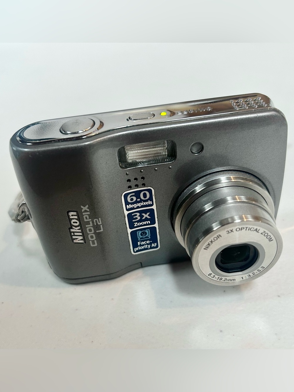 Nikon Coolpix L2 Digital Camera 6.0 Megapixel 3X Optical Zoom Tested & Working!